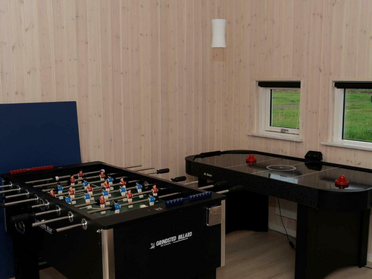 10 Person Holiday Home In Ansager 외부 사진